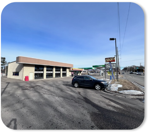 Maplewood Auto Service storefront on Minnehaha Avenue